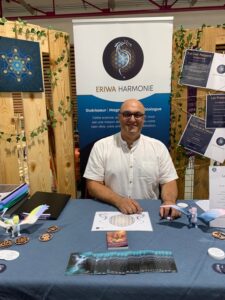 Jean-Christophe Cluzel au stand Eriwa Harmonie au Salon de Vuy-en-Salas.