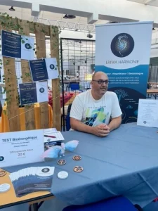 Jean-Christophe au stand Eriwa Harmonie au Salon Bien-Être de Thonon-les-Bains 2024.